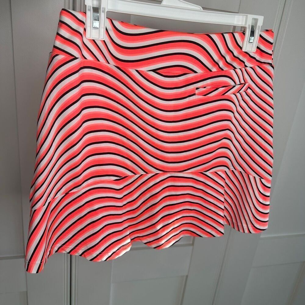 Tail Skort Wavy Black Pink White UV Protection Size Small (F1) - Picture 2 of 8